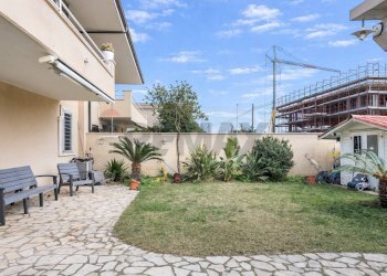 Terrazza - Casa semi indipendente Via Ulderico De Cesaris
 
34, Fiumicino - foto 4