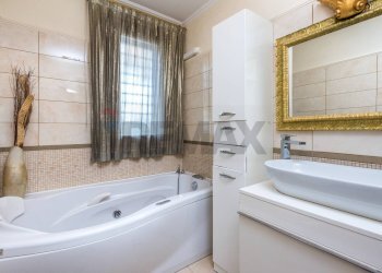 Bagno - Casa semi indipendente Via Ulderico De Cesaris
 
34, Fiumicino - foto 12