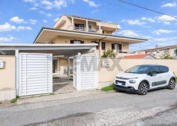 Casa all\'aperto - Casa semi indipendente Via Ulderico De Cesaris
 
34, Fiumicino - foto 35