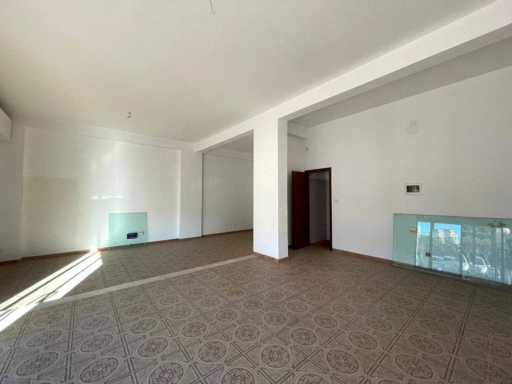 Foto 2 - Locale Commerciale piazza san marino
 
8, Palermo - foto 2