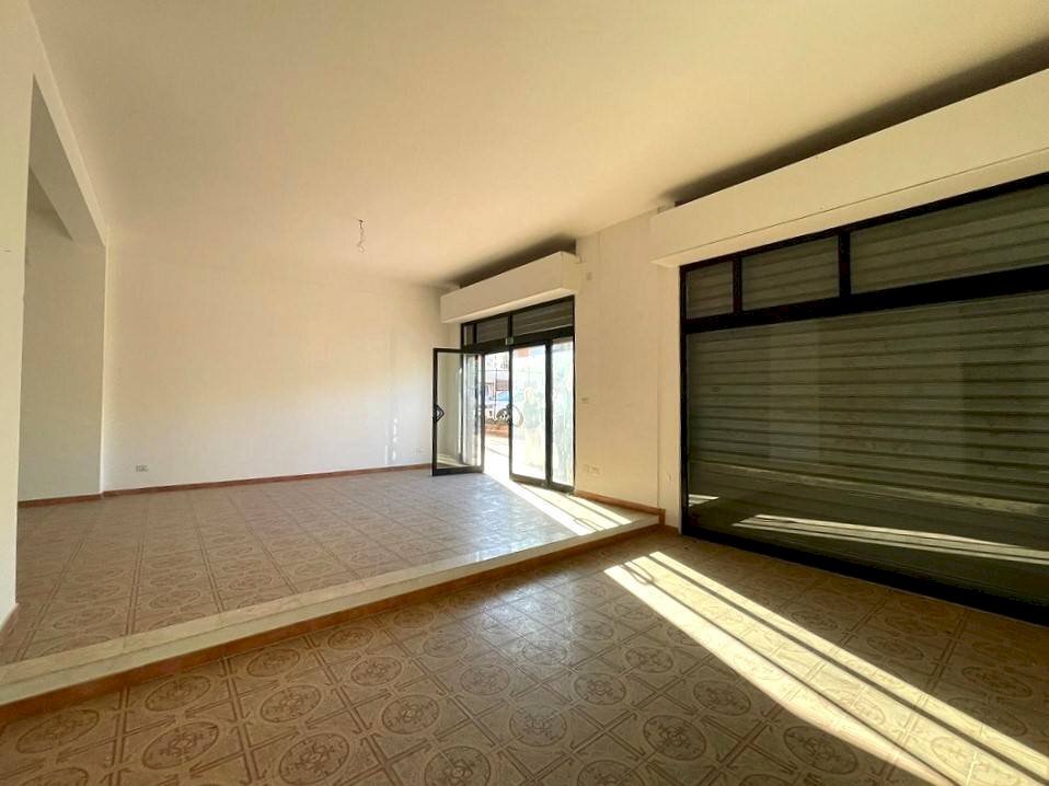 Foto 3 - Locale Commerciale piazza san marino
 
8, Palermo - foto 3