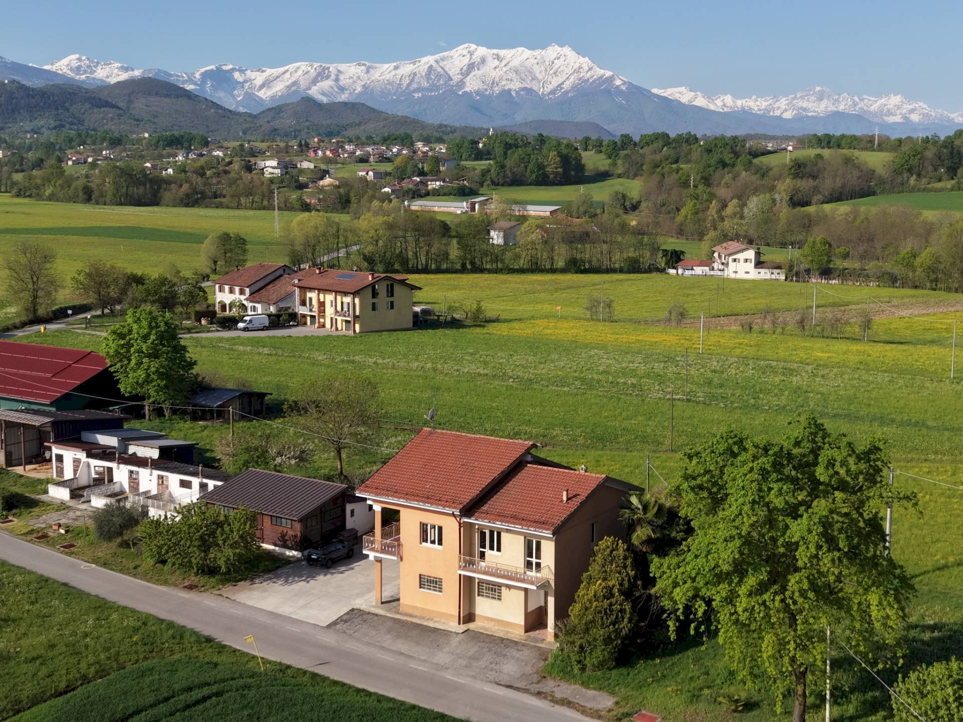 foto con drone - Casa indipendente Strada Vecchia di Pianfei
 
4, Villanova Mondovì - foto 1