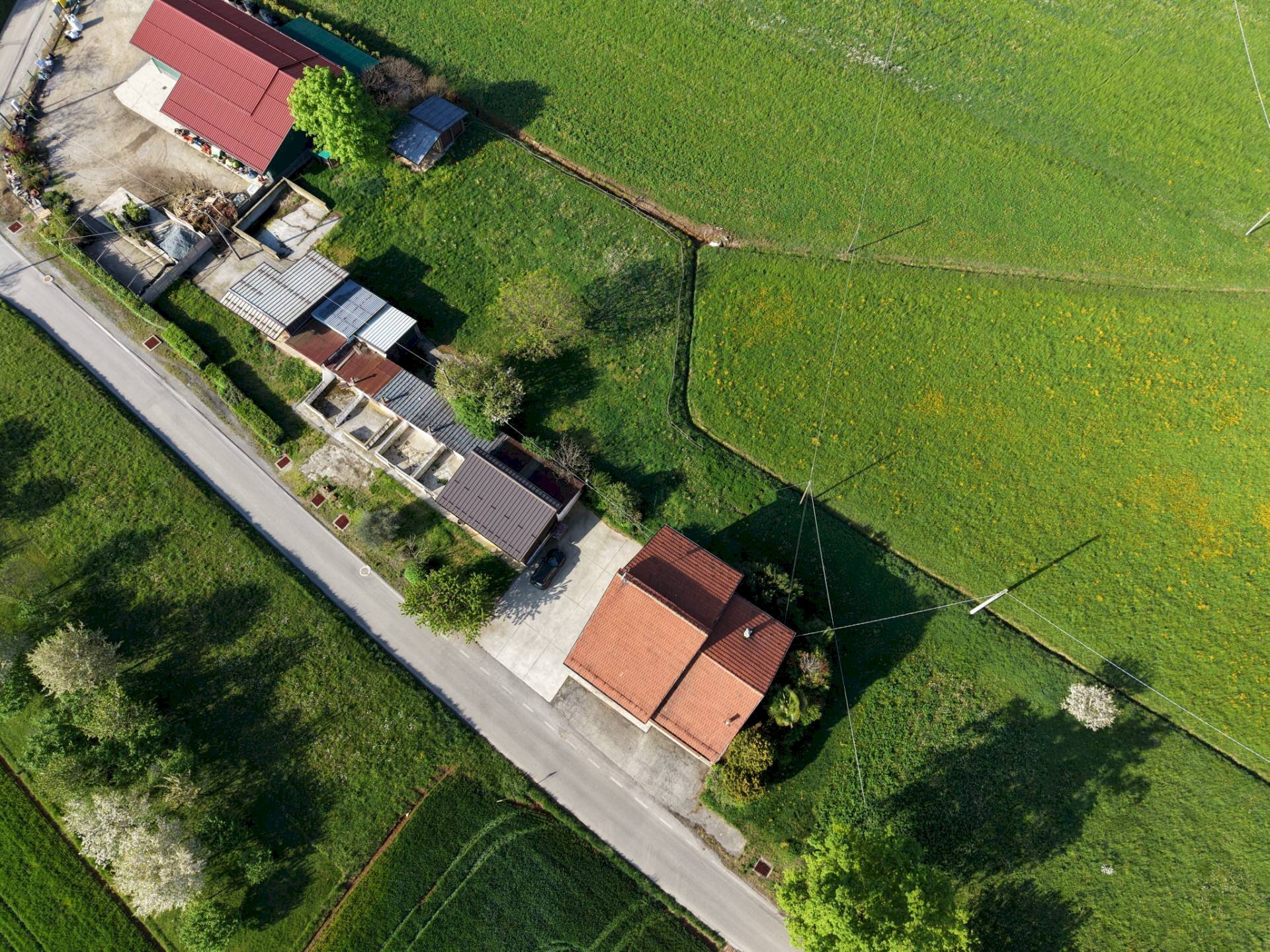 foto con drone - Casa indipendente Strada Vecchia di Pianfei
 
4, Villanova Mondovì - foto 3