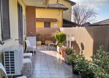 Giardino - Bilocale Via Magrera
 
42, Roncaro - foto 7