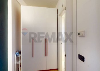 Camera / camera da letto - One-room apartment Via Remo La Valle
 
3, Milano - photo 11