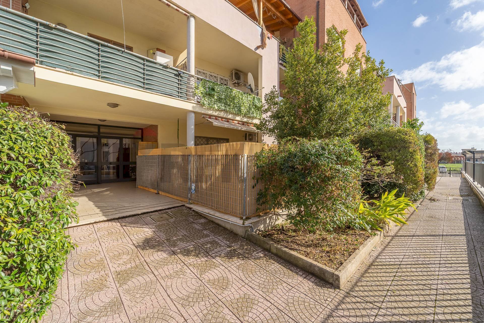 Edificio all\'aperto - Bilocale Via Antonluigi Pietrogrande, Fiumicino - foto 1