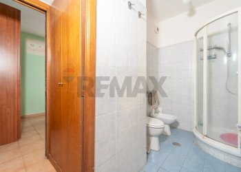 Bagno - Bilocale Via Antonluigi Pietrogrande, Fiumicino - foto 15