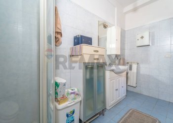 Bagno - Bilocale Via Antonluigi Pietrogrande, Fiumicino - foto 30