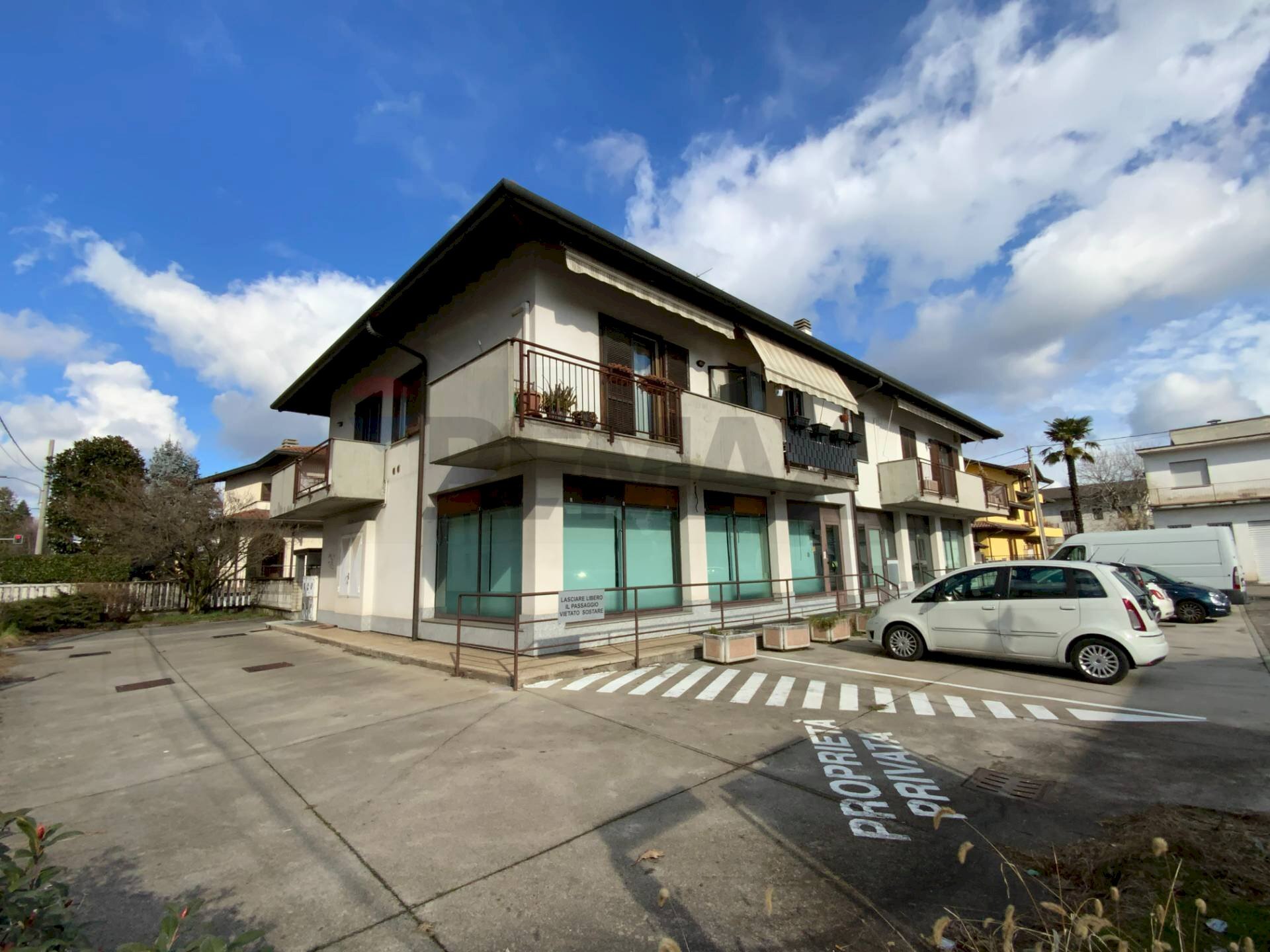 Edificio all\'aperto - Ufficio Via Trento
 
1, Gorla Minore - foto 1