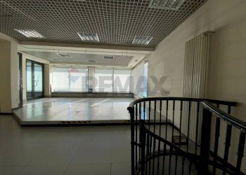 Hall / corridoio - Office Via Trento
 
1, Gorla Minore - photo 12