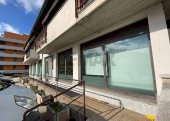 Edificio all\'aperto - Office Via Trento
 
1, Gorla Minore - photo 13