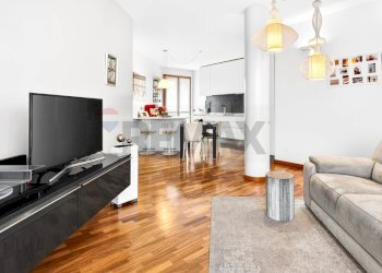 Sala da pranzo - Quadrilocale Sella
 
4, Busto Arsizio - foto 3