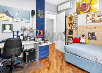 Camera / camera da letto - Quadrilocale Sella
 
4, Busto Arsizio - foto 18