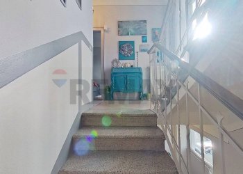 Scale - Villa VIA GRAMSCI
 
1, Biandronno - foto 24