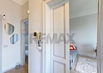 Hall / corridoio - Villa VIA GRAMSCI
 
1, Biandronno - foto 26