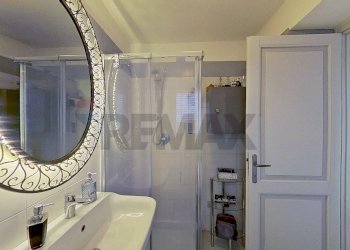 Bagno - Villa VIA GRAMSCI
 
1, Biandronno - foto 31