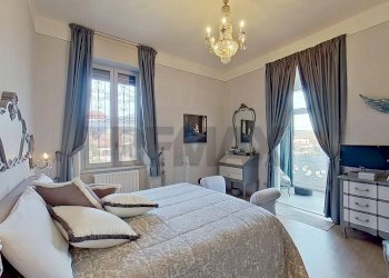 Camera / camera da letto - Villa VIA GRAMSCI
 
1, Biandronno - foto 33