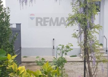 Giardino - Villa VIA GRAMSCI
 
1, Biandronno - foto 55