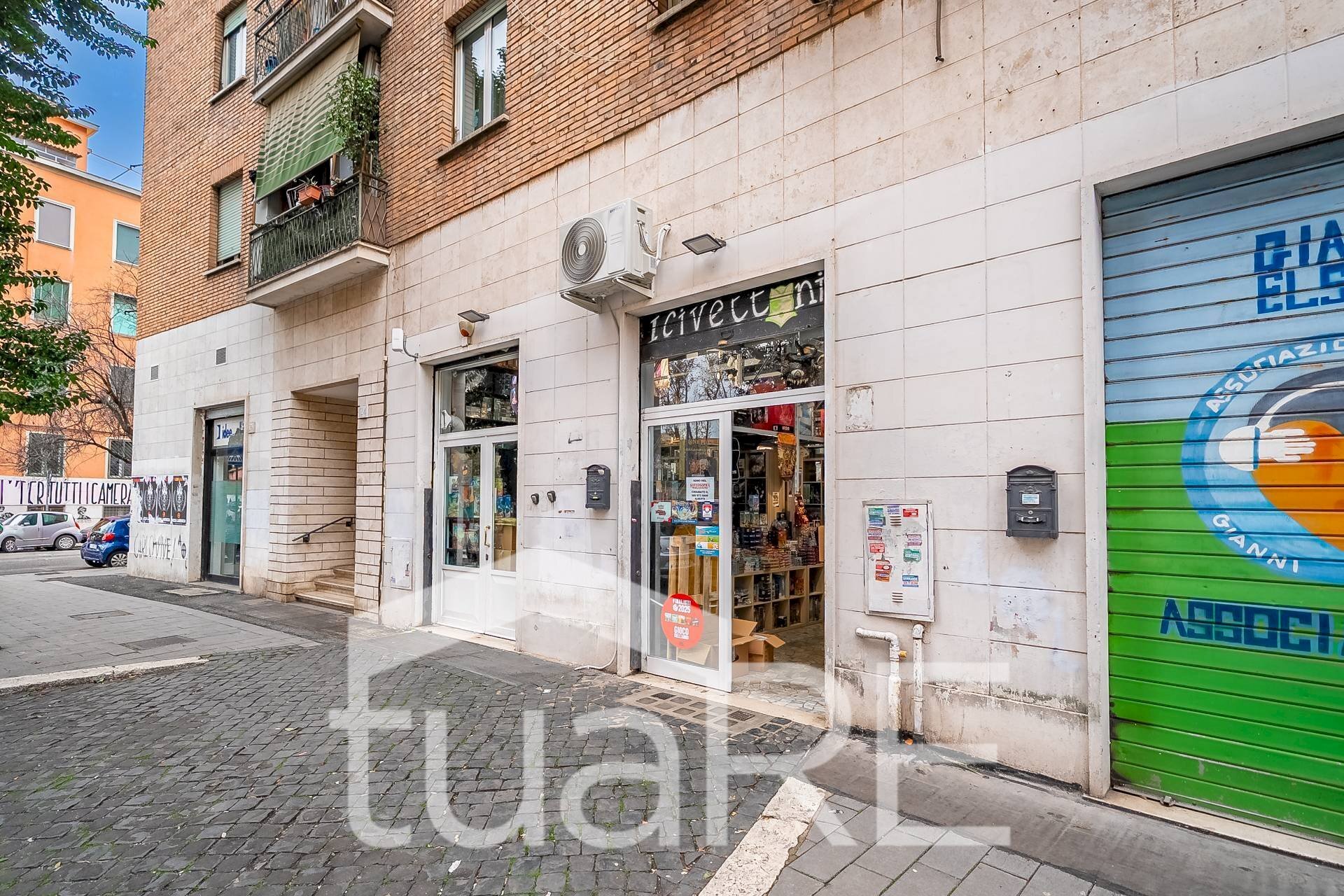 Foto 2 - Shop Piazza Di Santa Maria Ausiliatrice, Roma - photo 2