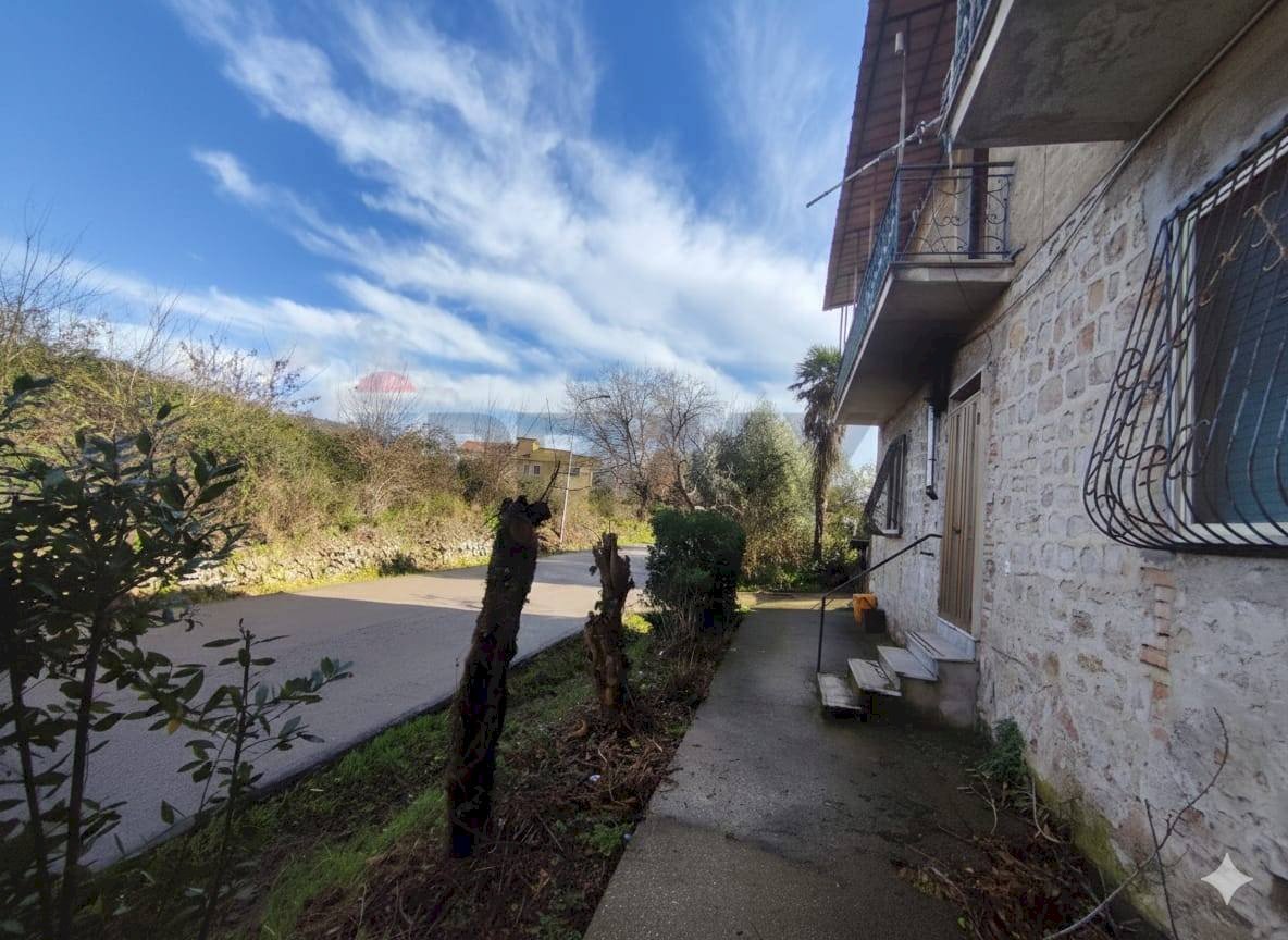 Edificio all\'aperto - Casa indipendente Santi Cosma e Damiano - foto 3