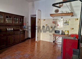 Cucina - Bilocale Via Benedetto Virgilio
 
28, Villetta Barrea - foto 5