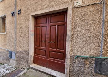 Edificio all\'aperto - Bilocale Via Benedetto Virgilio
 
28, Villetta Barrea - foto 11