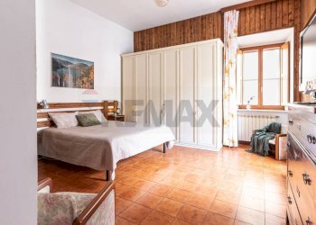 Camera / camera da letto - Bilocale Via Benedetto Virgilio
 
28, Villetta Barrea - foto 17