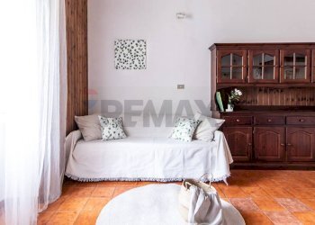 Soggiorno - Bilocale Via Benedetto Virgilio
 
28, Villetta Barrea - foto 26