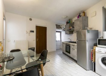 Foto 2 - Two-room apartment VIA FANTONI
 
31, Alzano Lombardo - photo 2