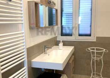 Bagno - Three-room apartment Via Carbone
 
69, Palermo - photo 6