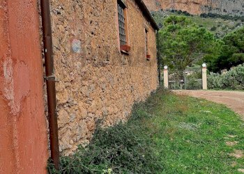 Facciata principale - Rustic contrada Mondoletto
 
s/n, Collesano - photo 17