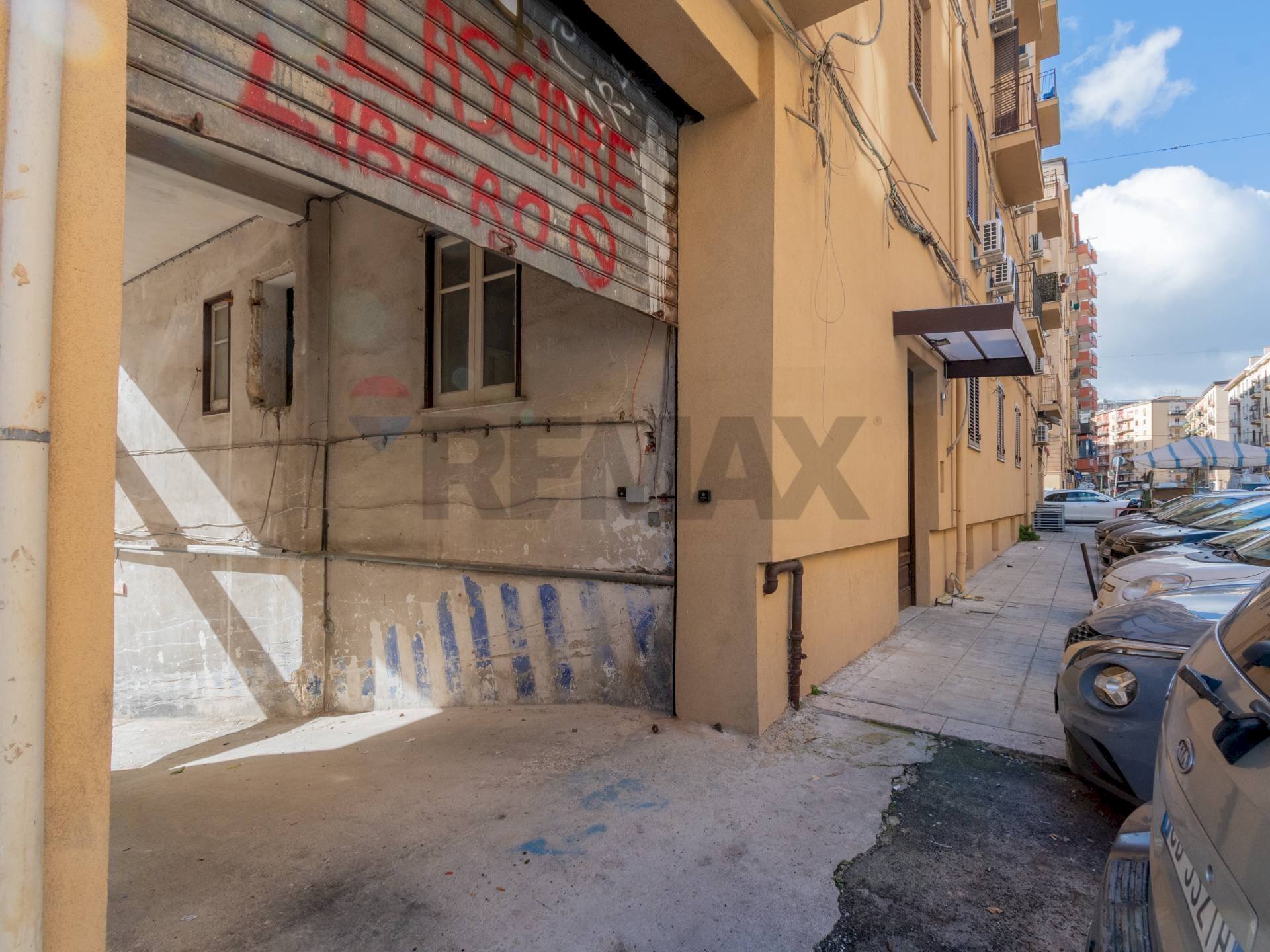 Edificio all\'aperto - Commercial Premises Via Bergamo
 
8, Palermo - photo 1