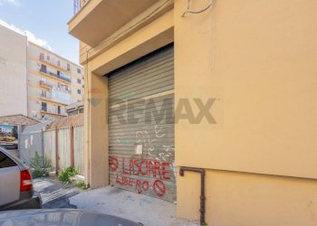 Edificio all\'aperto - Locale Commerciale Via Bergamo
 
8, Palermo - foto 3