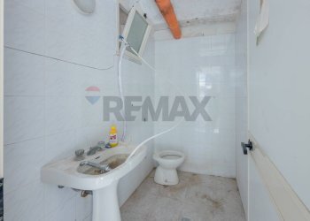 Bagno - Locale Commerciale Via Bergamo
 
8, Palermo - foto 24