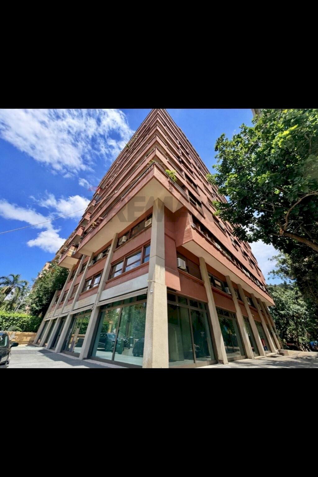 Edificio all\'aperto - Box via villa heloise
 
20, Palermo - foto 1