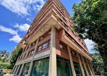 Edificio all\'aperto - Box via villa heloise
 
20, Palermo - foto 1