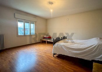 Camera / camera da letto - Appartamento Viale Resistenza
 
11, Rolo - foto 2