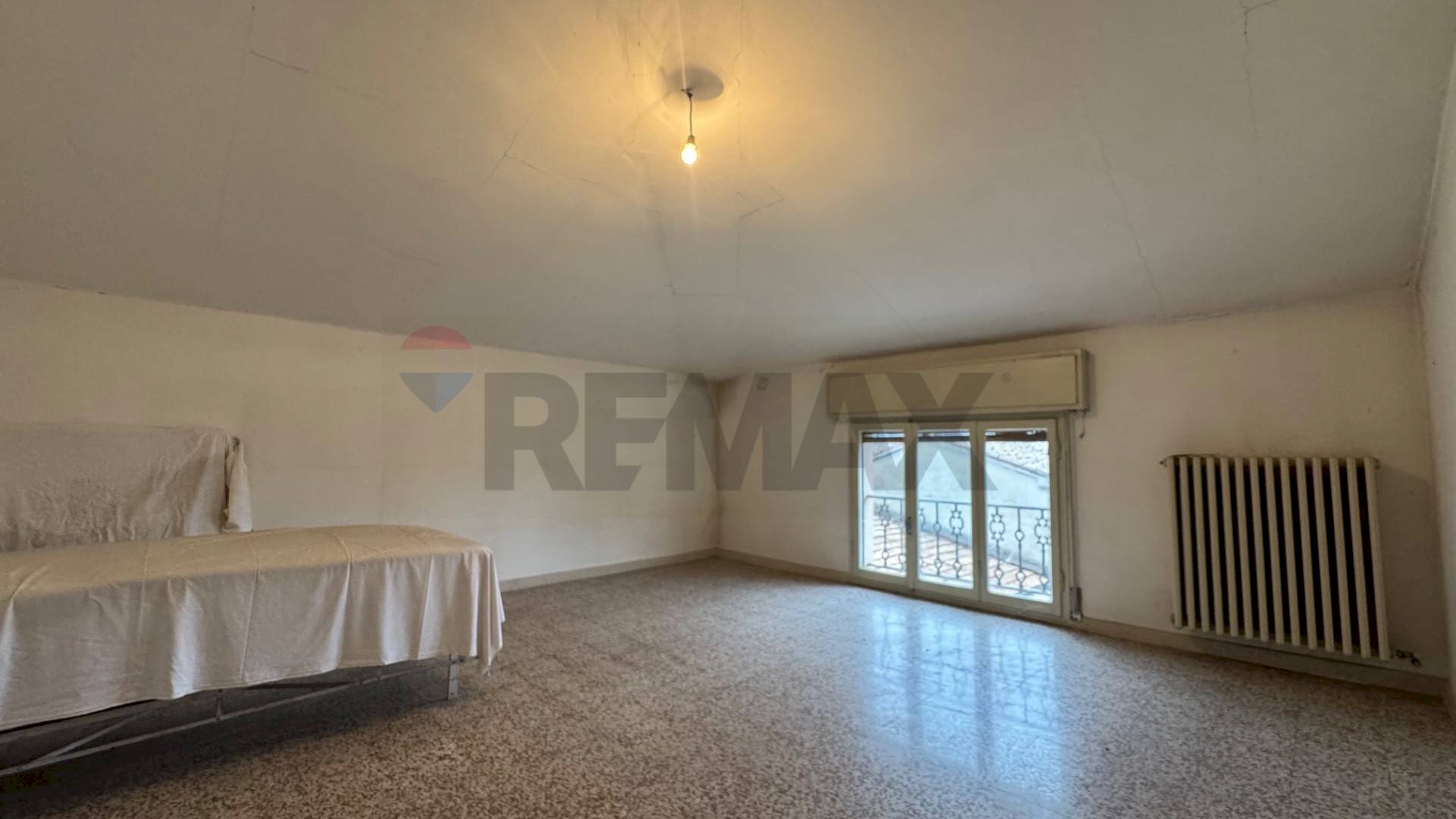 Camera / camera da letto - Appartamento Viale Resistenza
 
11, Rolo - foto 3