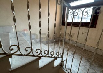 Scale - Appartamento Viale Resistenza
 
11, Rolo - foto 8