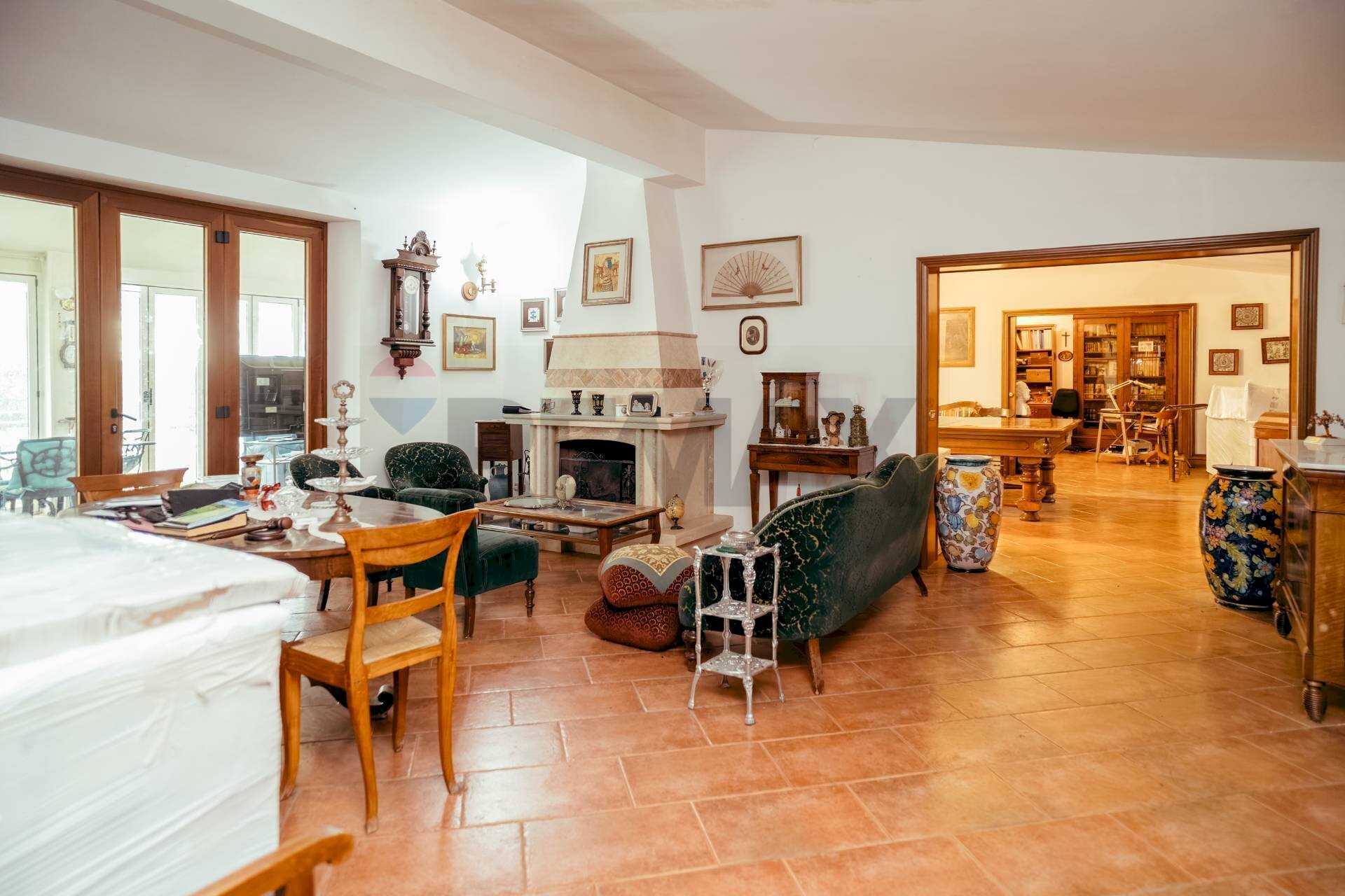 Sala da pranzo - Villa Via Di Santa Maria Di Galeria
 
504, Roma - foto 2