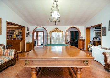 Soggiorno - Villa Via Di Santa Maria Di Galeria
 
504, Roma - foto 8