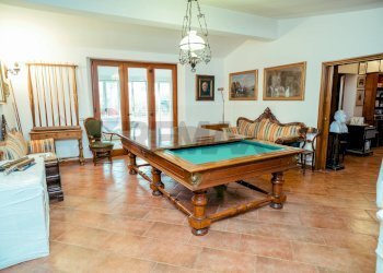 Sala da pranzo - Villa Via Di Santa Maria Di Galeria
 
504, Roma - foto 11