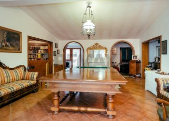 Soggiorno - Villa Via Di Santa Maria Di Galeria
 
504, Roma - foto 12