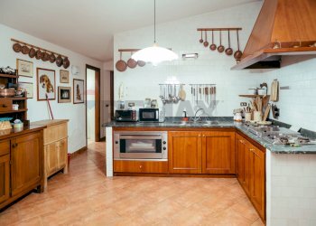Cucina - Villa Via Di Santa Maria Di Galeria
 
504, Roma - foto 13