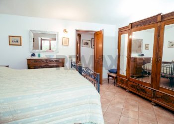 Camera / camera da letto - Villa Via Di Santa Maria Di Galeria
 
504, Roma - foto 23