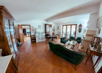 Soggiorno - Villa Via Di Santa Maria Di Galeria
 
504, Roma - foto 65