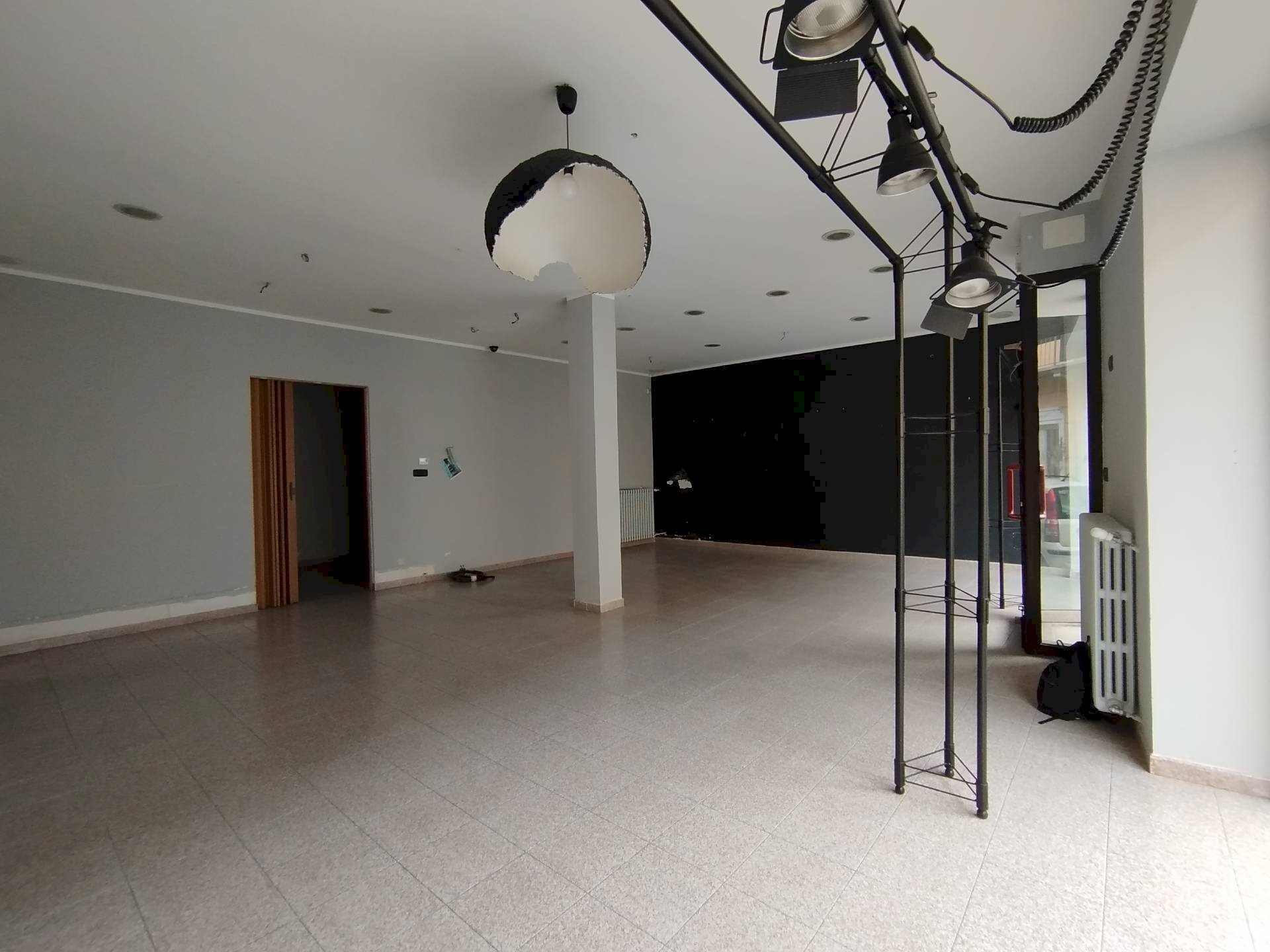 Foto 2 - Commercial Premises VIA UMBERTO I
 
69, Foglizzo - photo 2