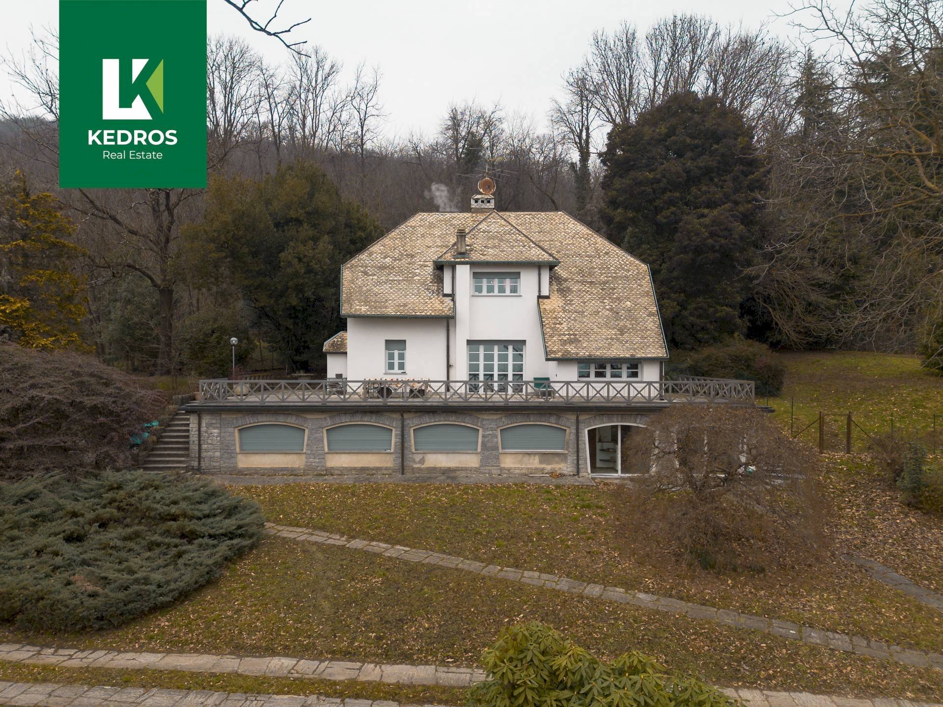 Foto 1 - Villa Via Sassello
 
12, Comerio - foto 1