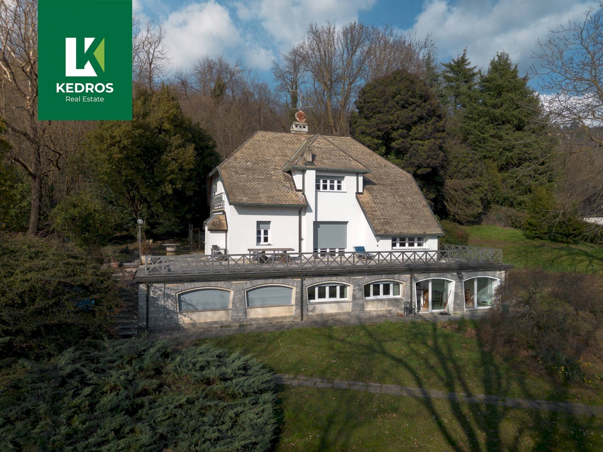 Foto 3 - Villa Via Sassello
 
12, Comerio - foto 3