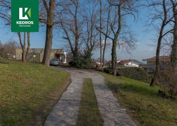 Foto 23 - Villa Via Sassello
 
12, Comerio - photo 23